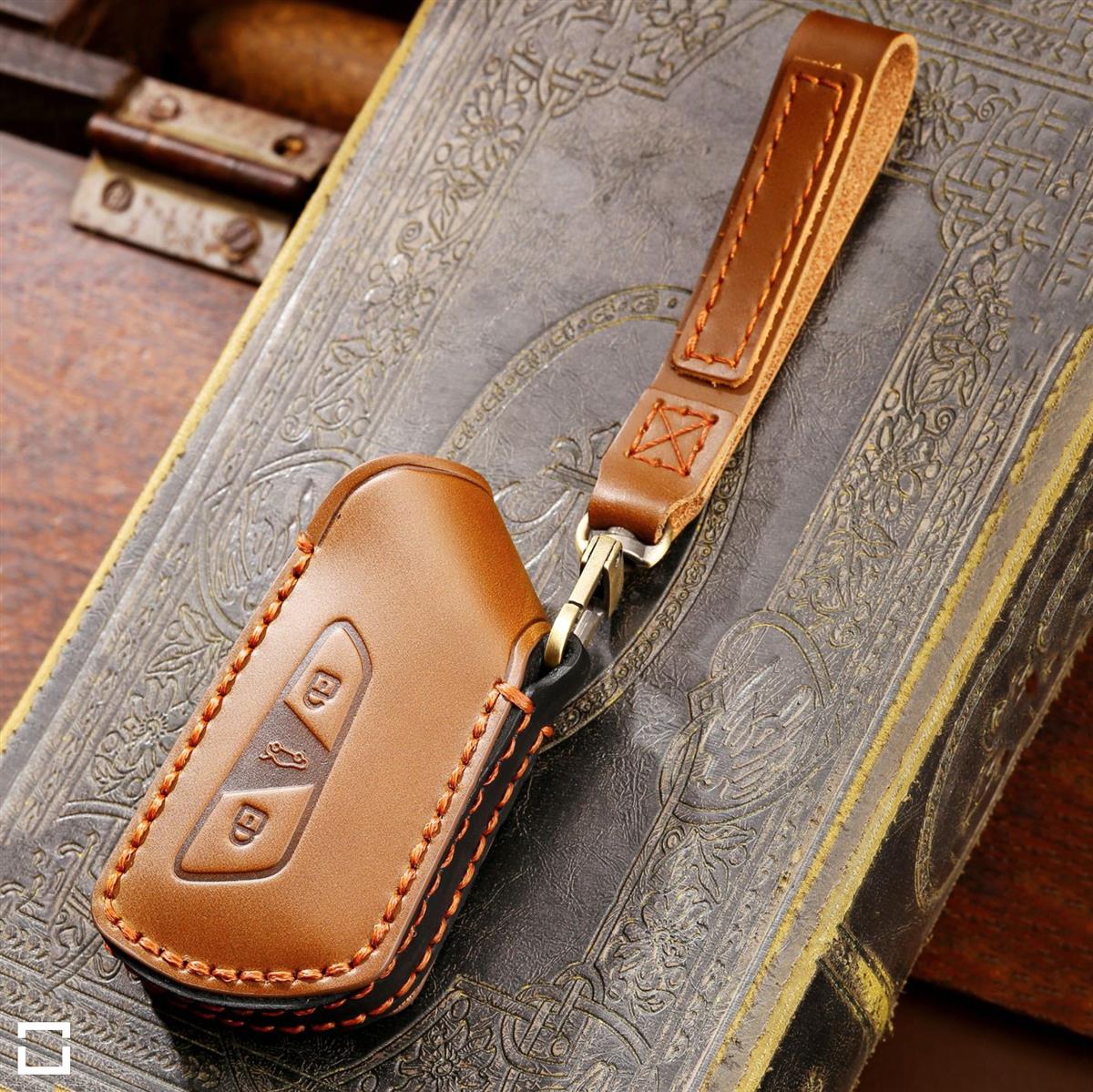 Premium leather key cover / protective cover (LEK64) suitable for Volkswagen, Skoda, Seat keys including carabiner + leather strap