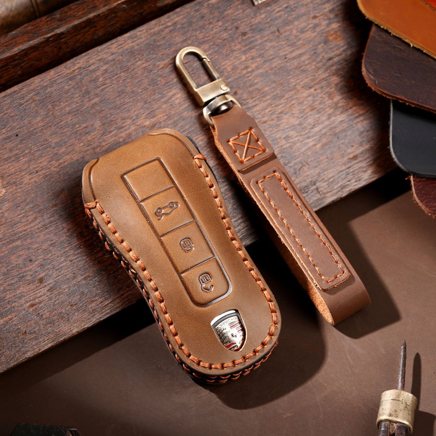 Premium leather key cover / protective cover (LEK64) suitable for Porsche keys including carabiner + leather strap