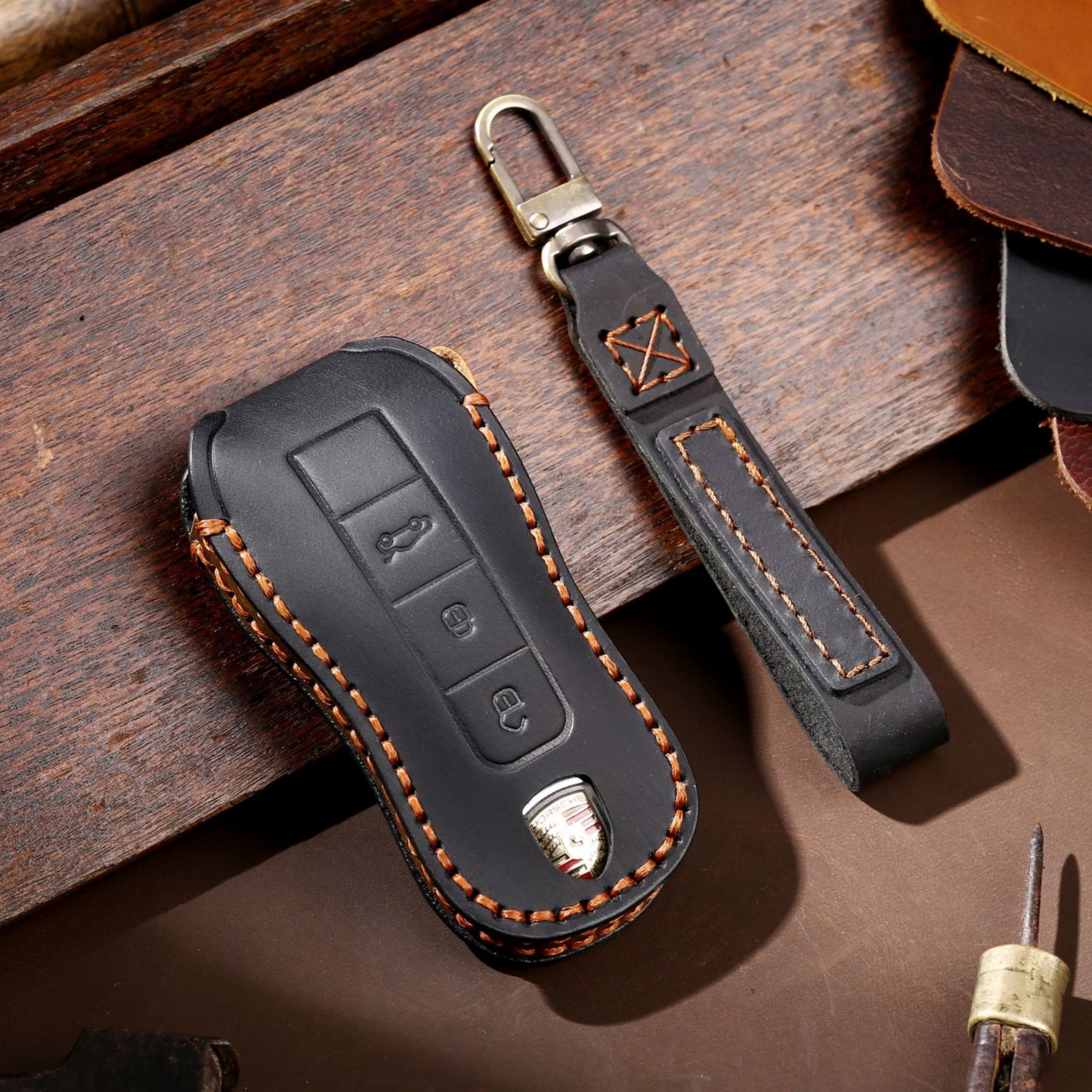 Premium leather key cover / protective cover (LEK64) suitable for Porsche keys including carabiner + leather strap